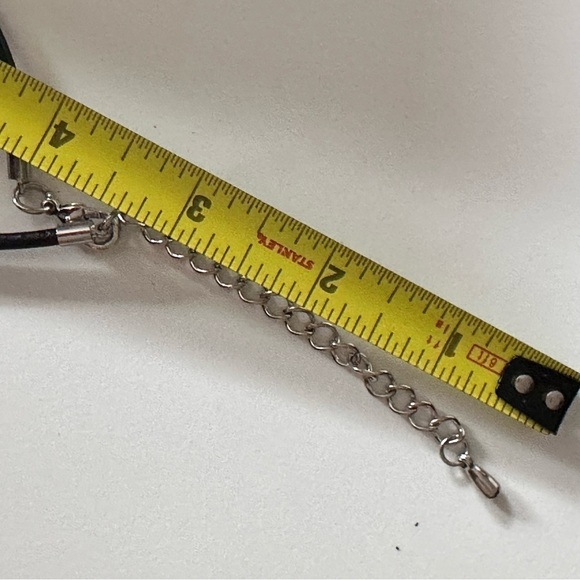 Necklace Large white stone on leather cord necklace Faux Calcite 14’ 5354 R - Picture 3 of 9